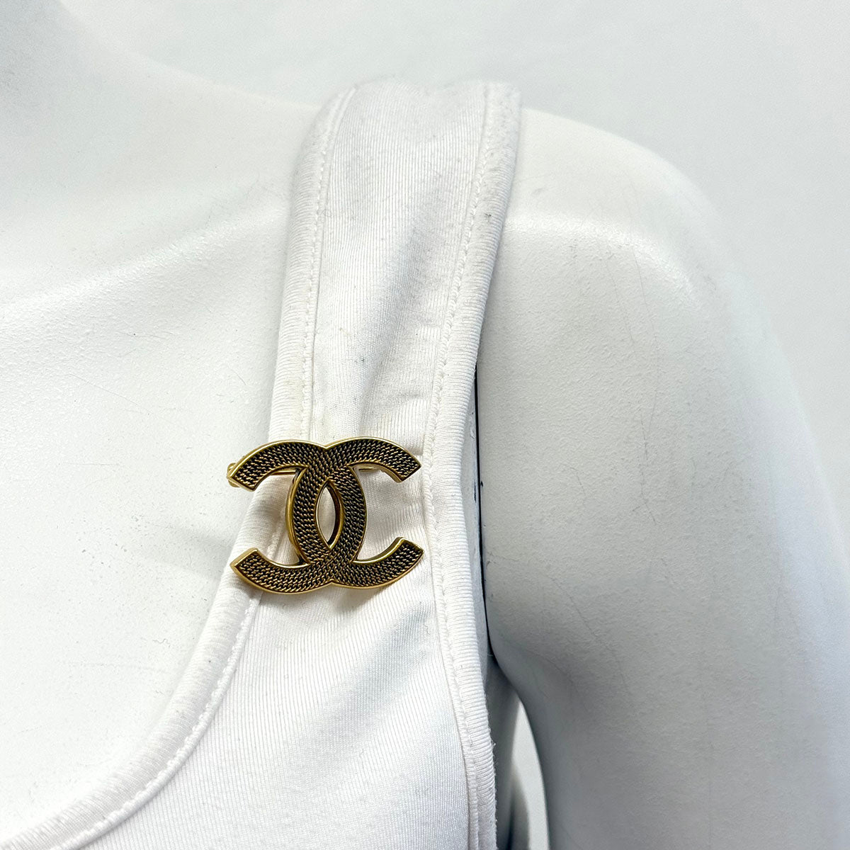Chanel Pin