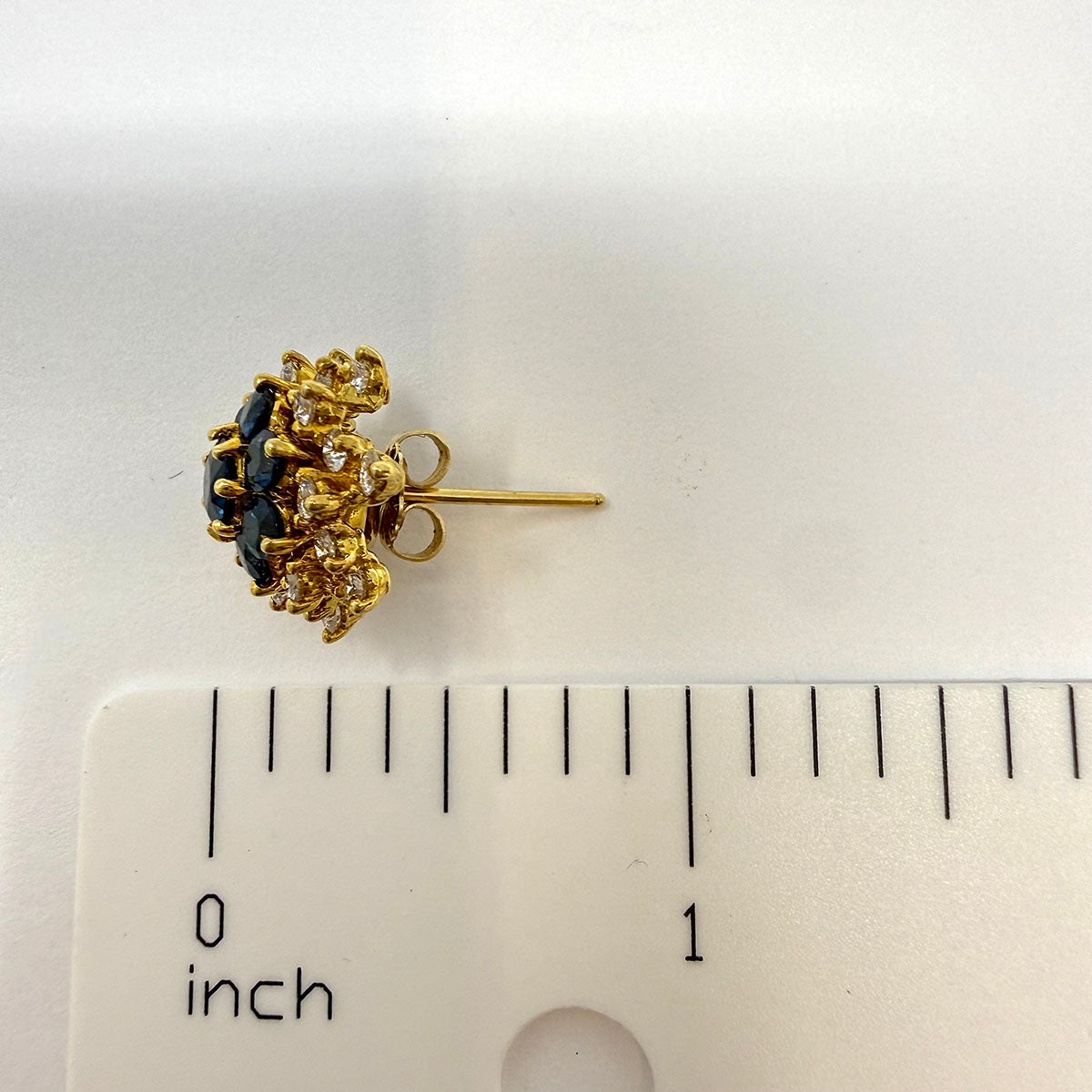 18K Gold Star Shaped Stud Earrings with Sappphires and Diamonds