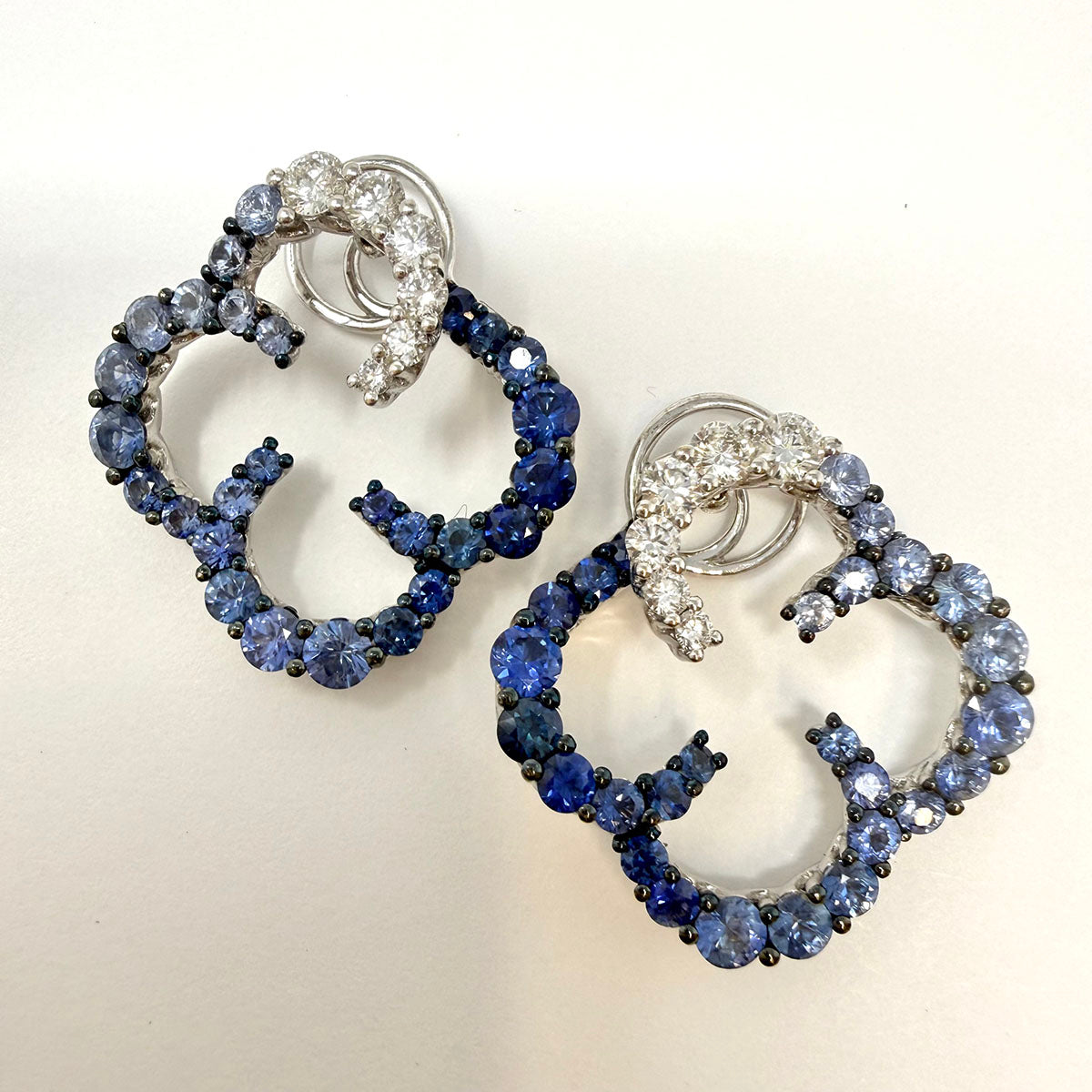 18K White Gold Open Quatrofoil Shaped Earrings with Sapphire and Diamonds