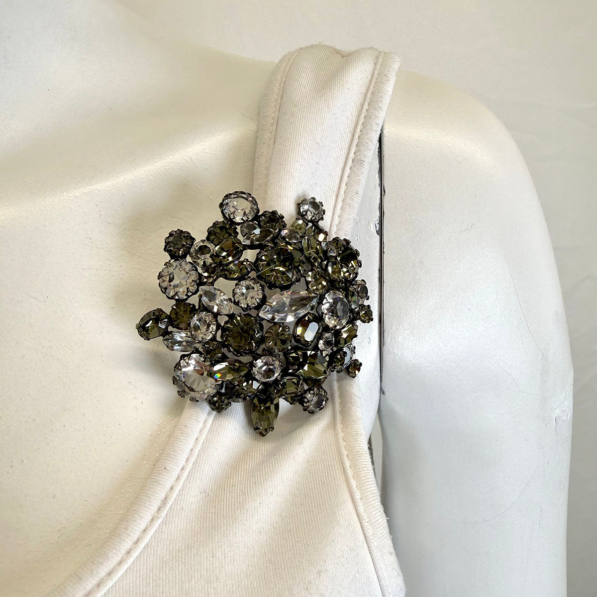 Signed Schreiner Vintage Rhinestone Brooch