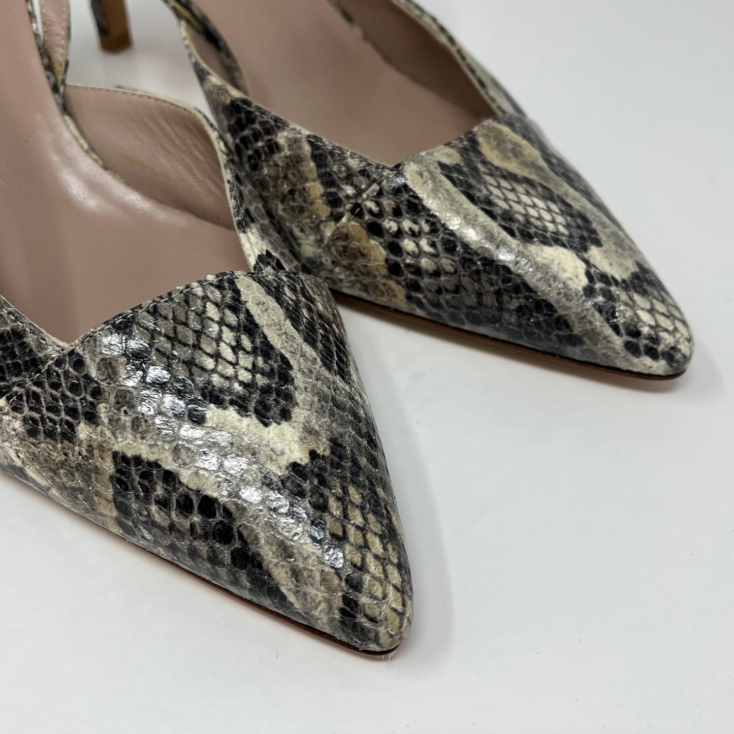 Cheville Slingbacks