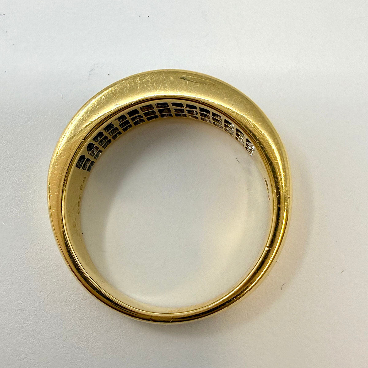 MKS 18K Gold Ring with 75 Princess Cut Diamonds