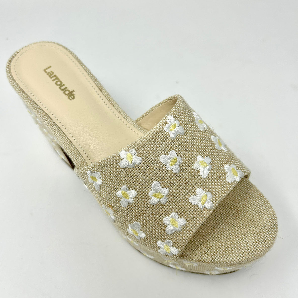 Larroude Slides