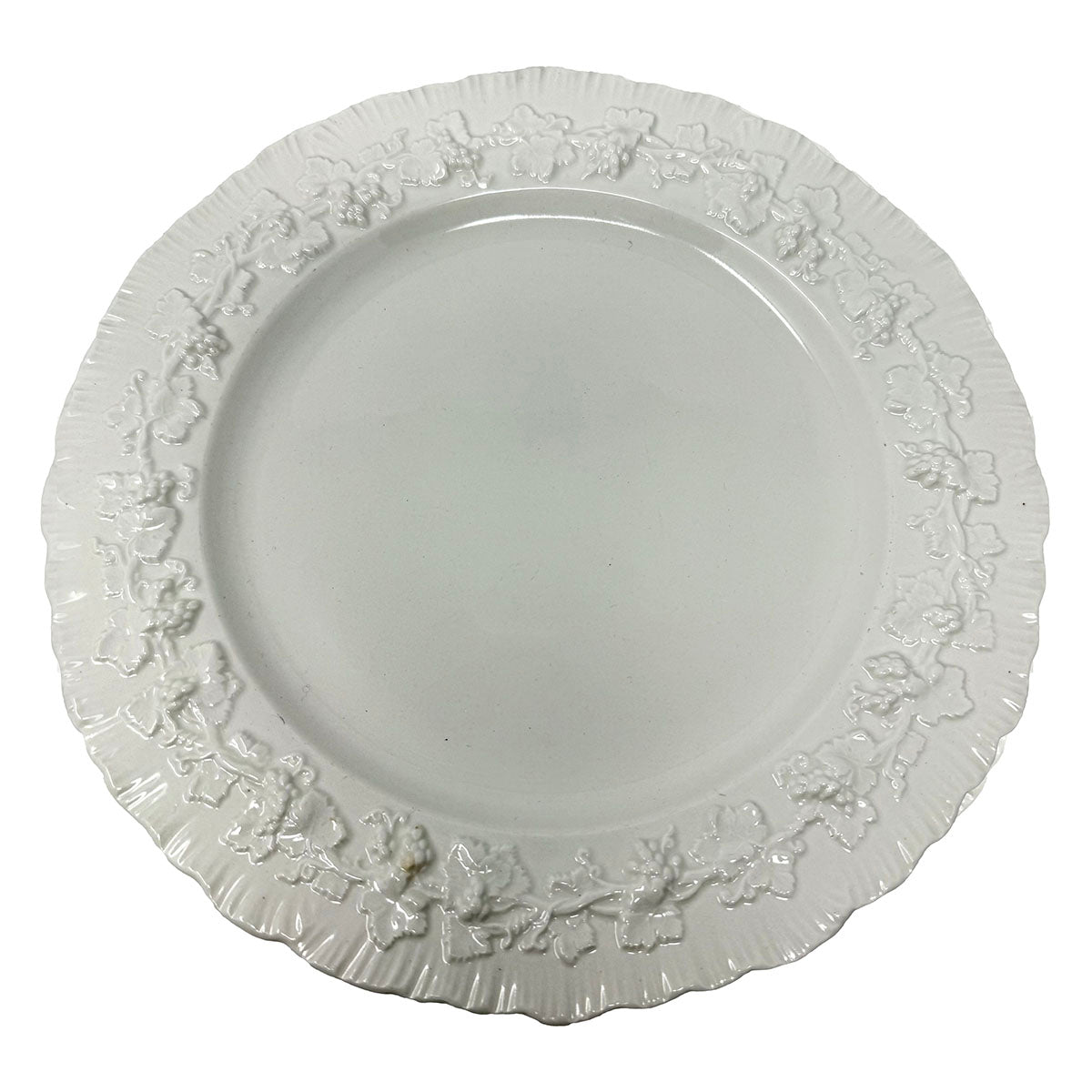 Set of 6 Embossed Queensware Dinner Plates