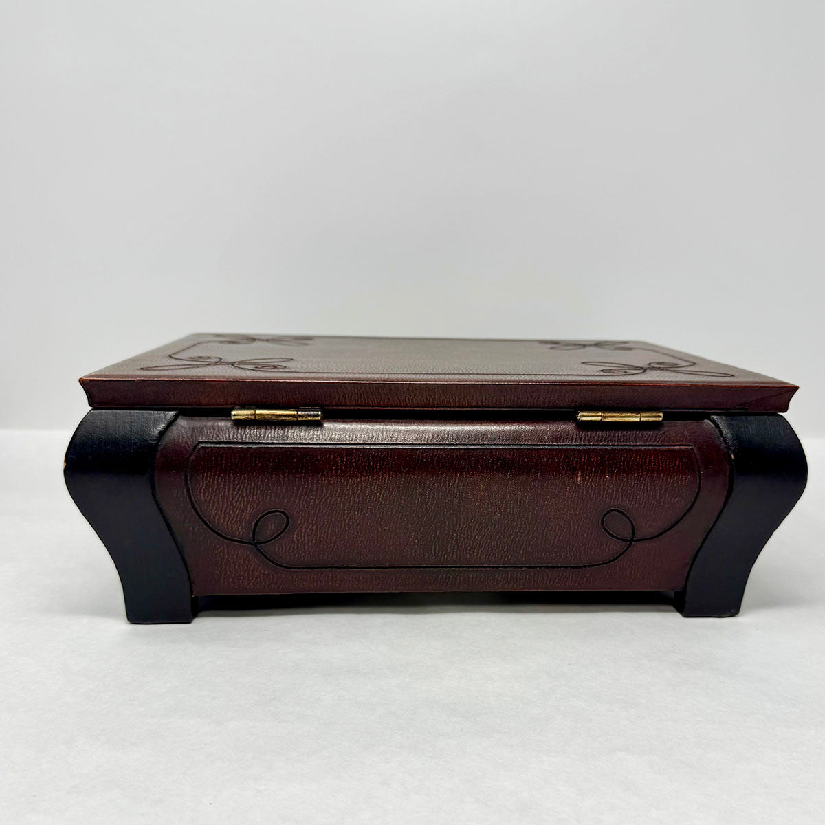 Keepsake Box with Hinged Lid