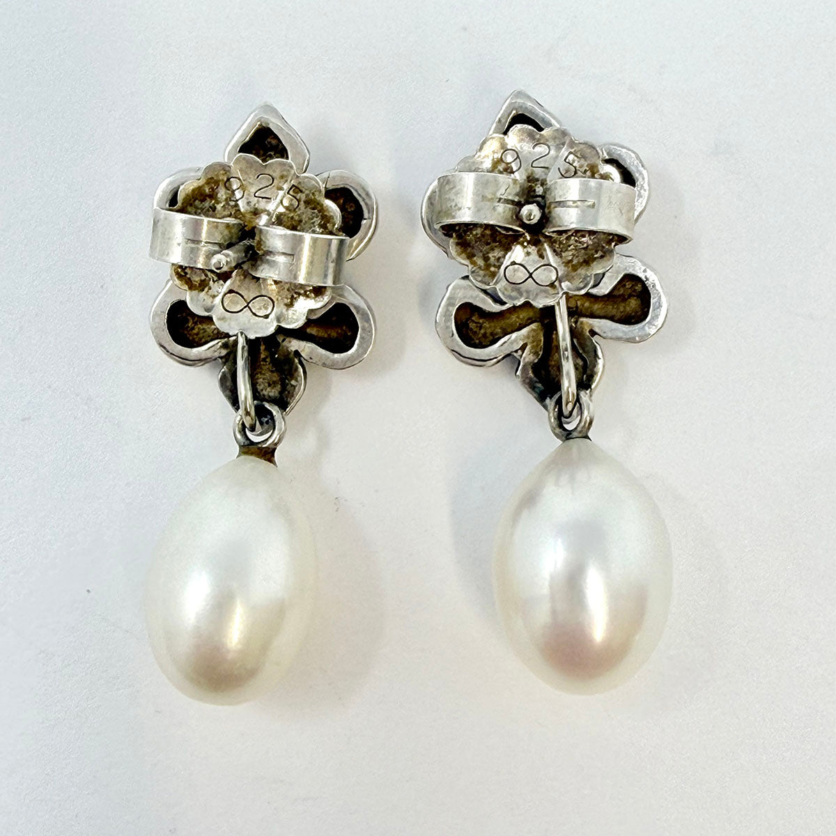 Therese Crowe Sterling Silver Fleur de Lis Drop Earrings with Pearl