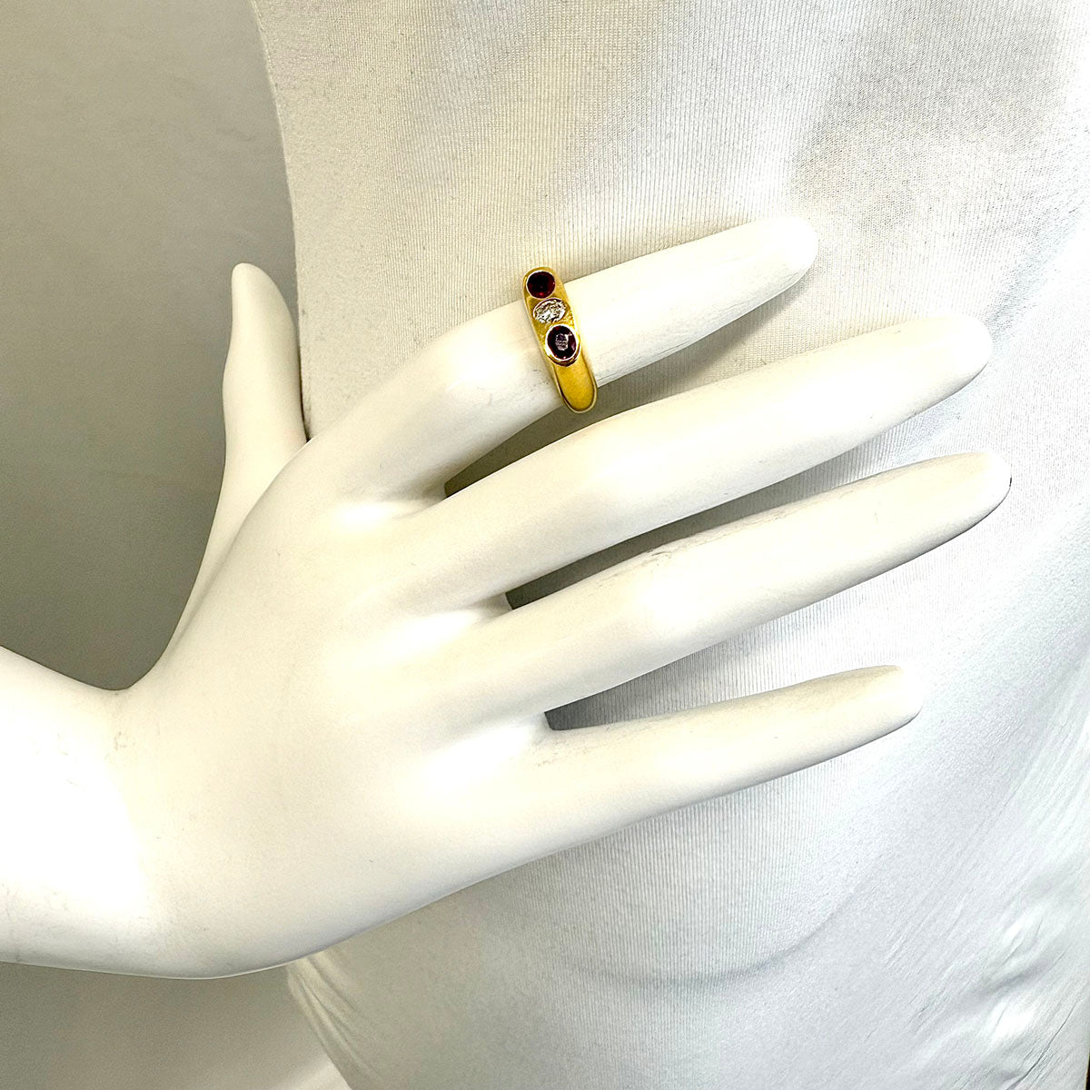 18K Gold Ring with with Diamonds and Rubies