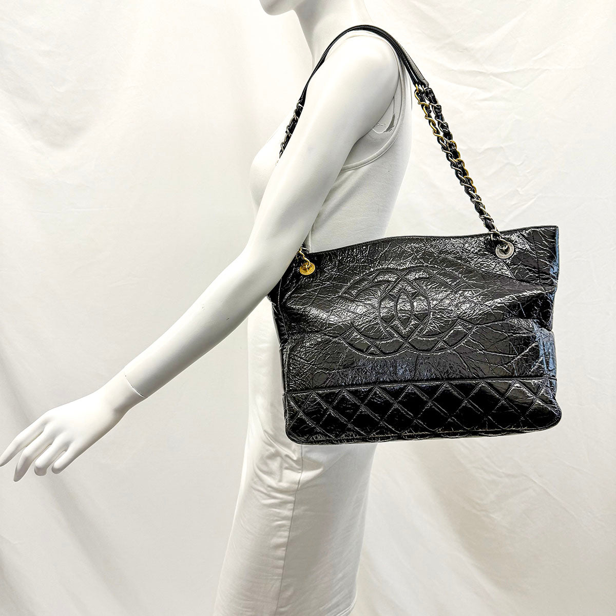 Chanel Paris-Rue Cambon 31 Timeless Shopping Tote