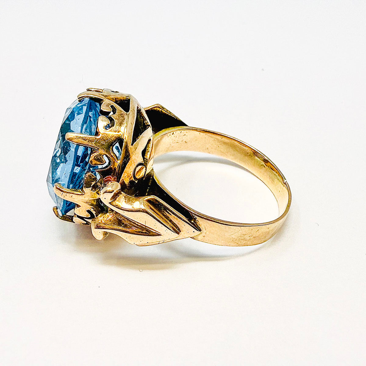 Vintage 14K Rose Gold Ring with Topaz