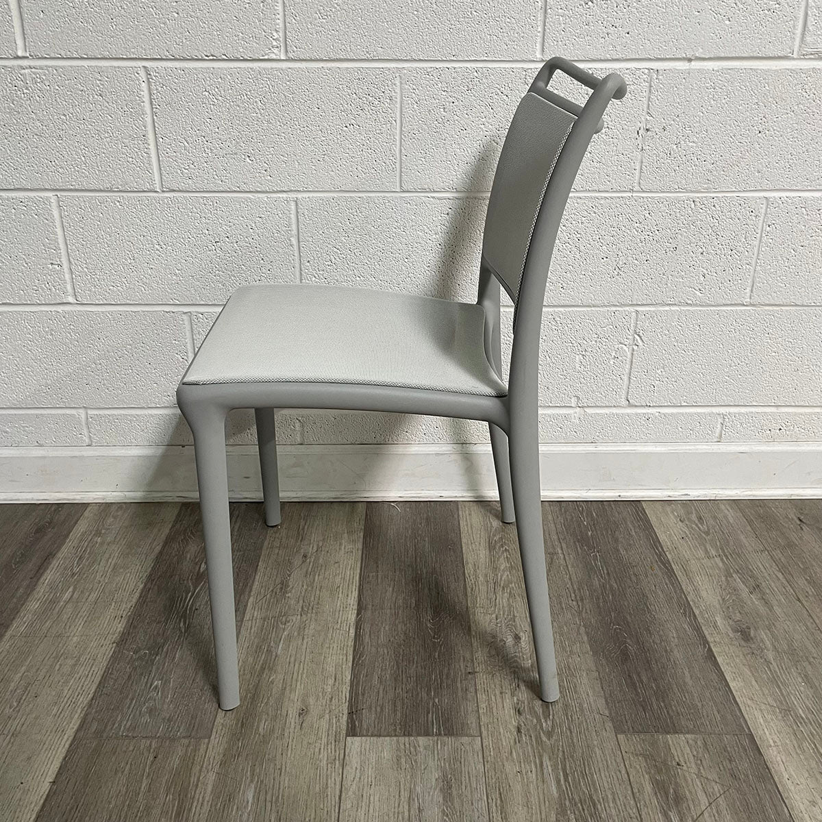 Set of 4 Stackable Dining Chairs
