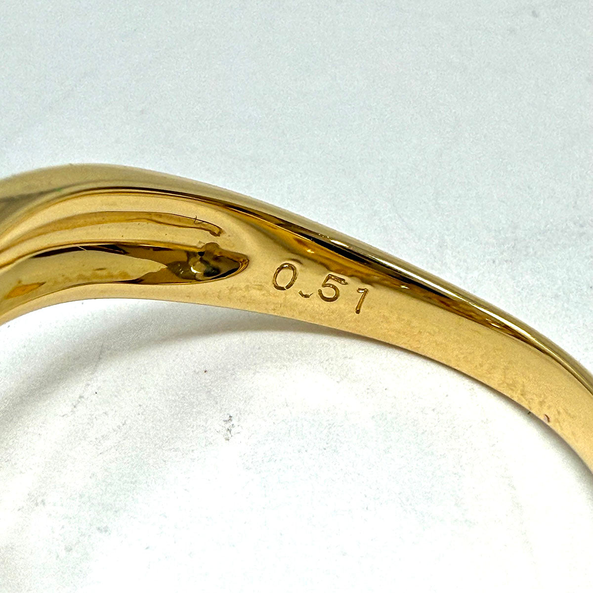 18K Gold and Diamond Flower  Ring
