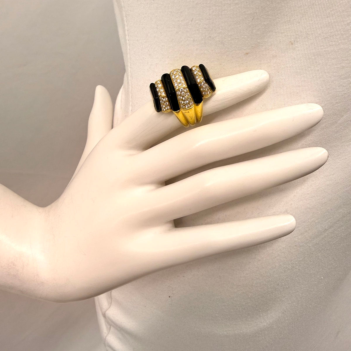 18K Gold Ring with Black Onyx and Diamonds