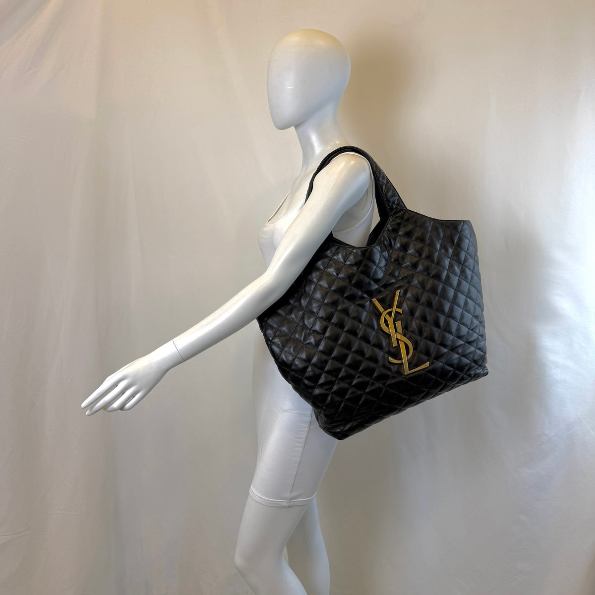 Saint Laurent Icare Maxi Shopper
