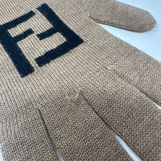 Fendi Wool Gloves with FF Logo