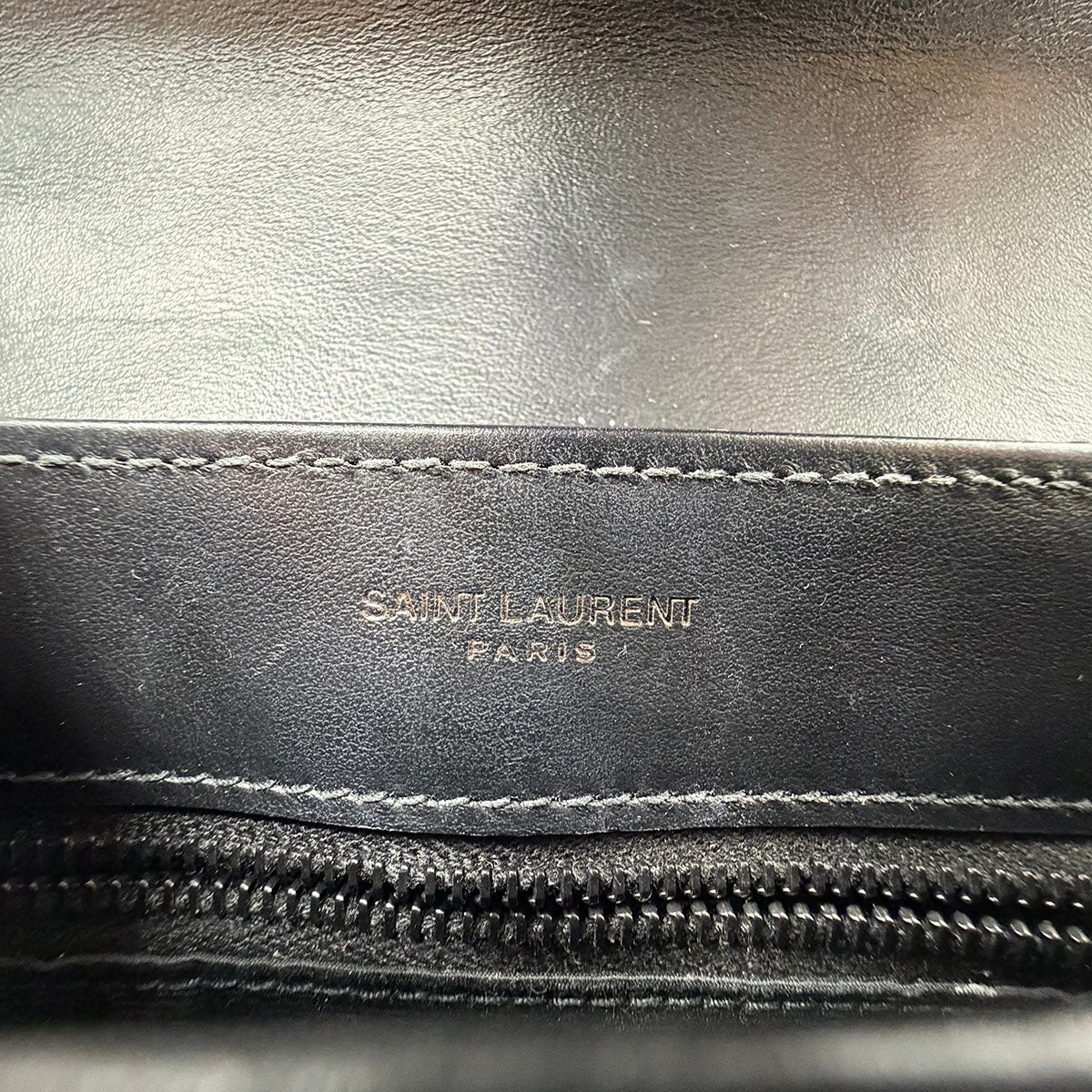 Yves Saint Laurent Shoulder Bag