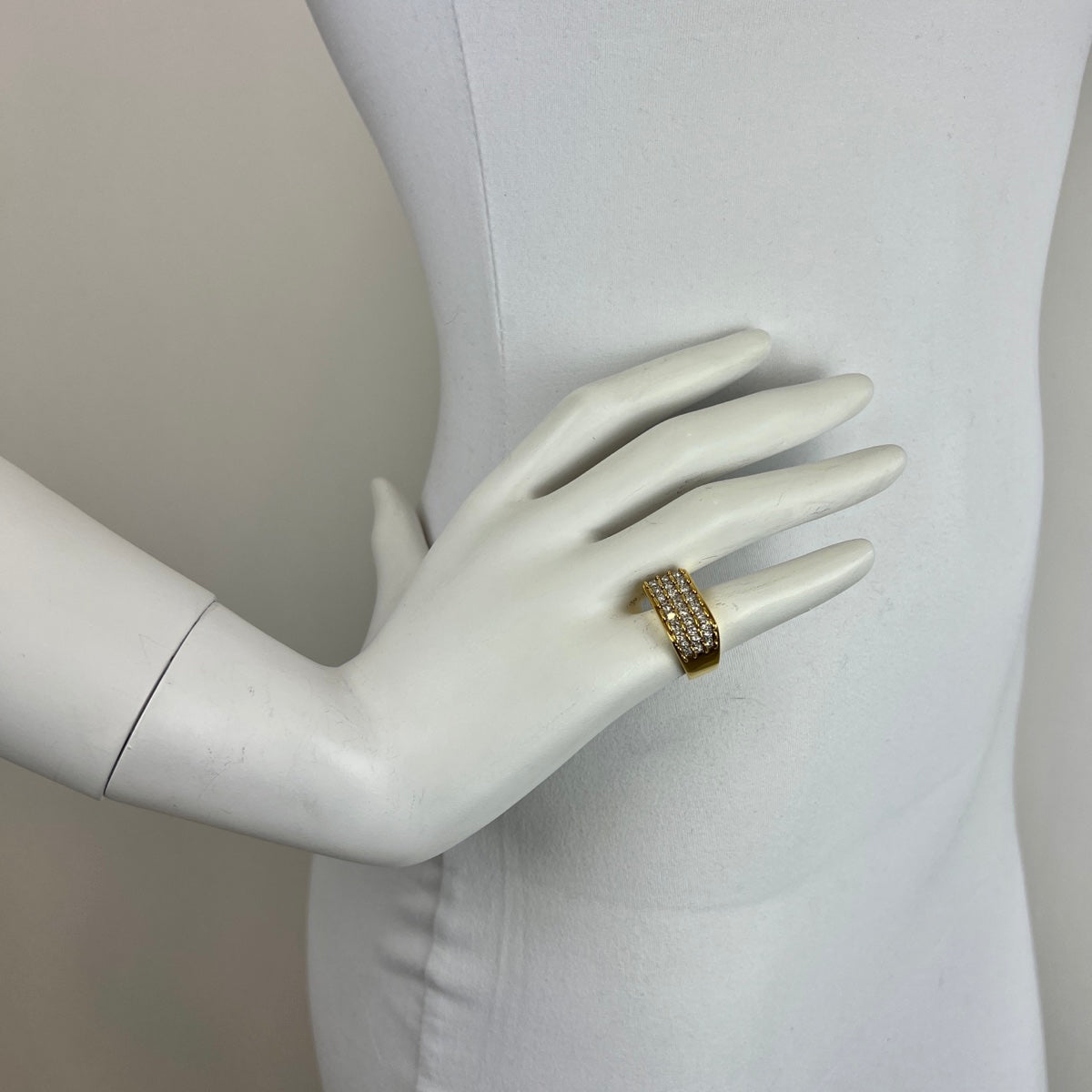 Montreaux 18K Gold & Platinum Ring with 33 Diamonds
