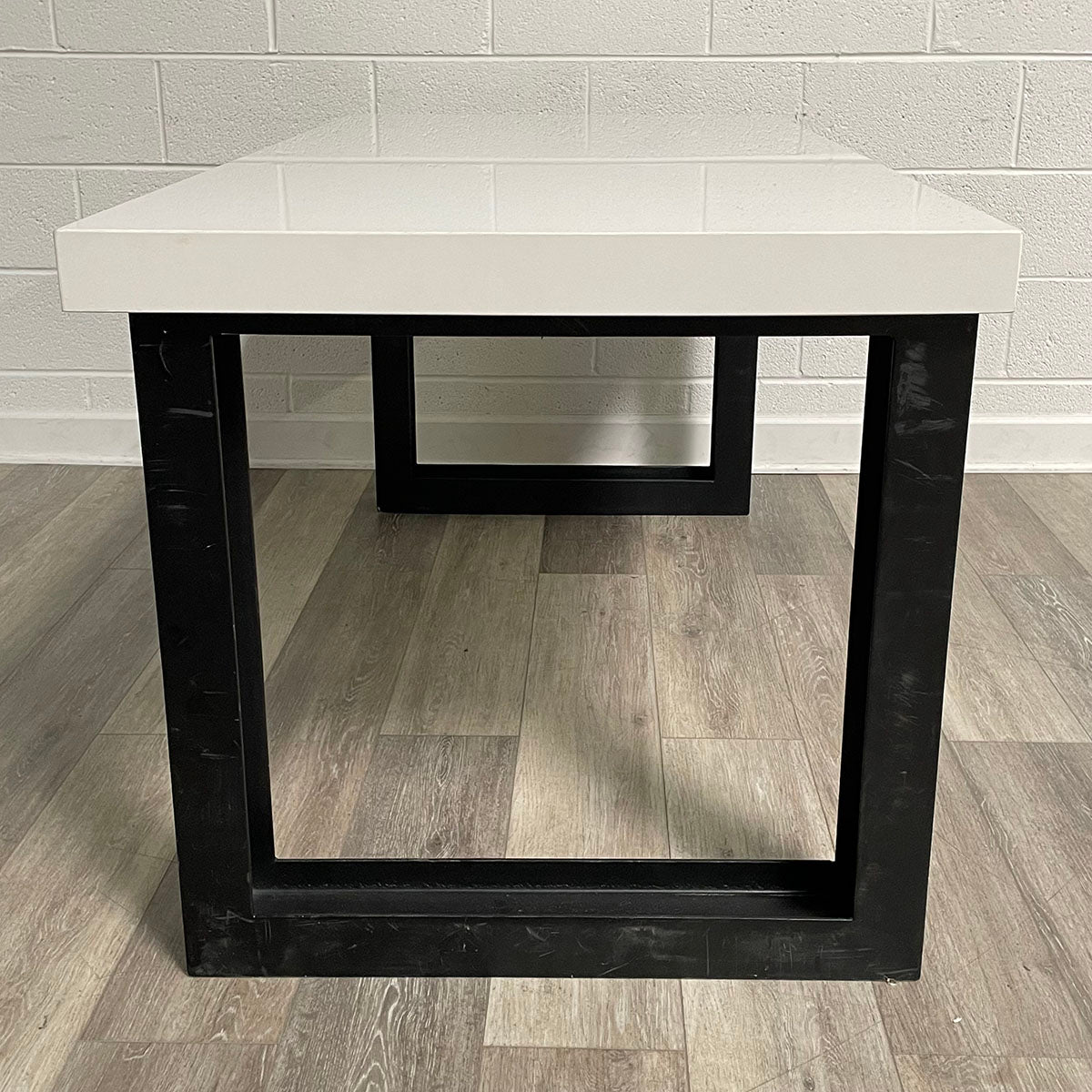 Quartz Desk