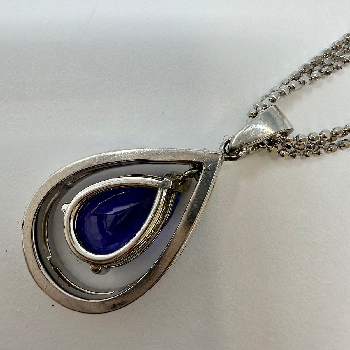 18K White Gold Double Chain Necklace with Tanzanite and Diamond Pendant