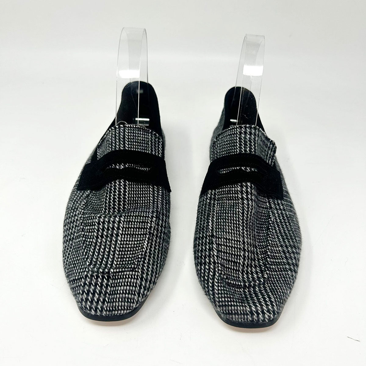 Sophique Loafers