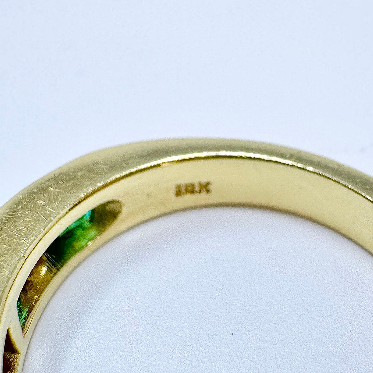 18K Gold Ring with 5 Emeralds and 4 Diamonds
