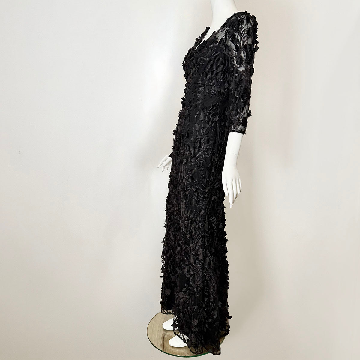 Carmen Marc Valvo Gown/Evening Wear