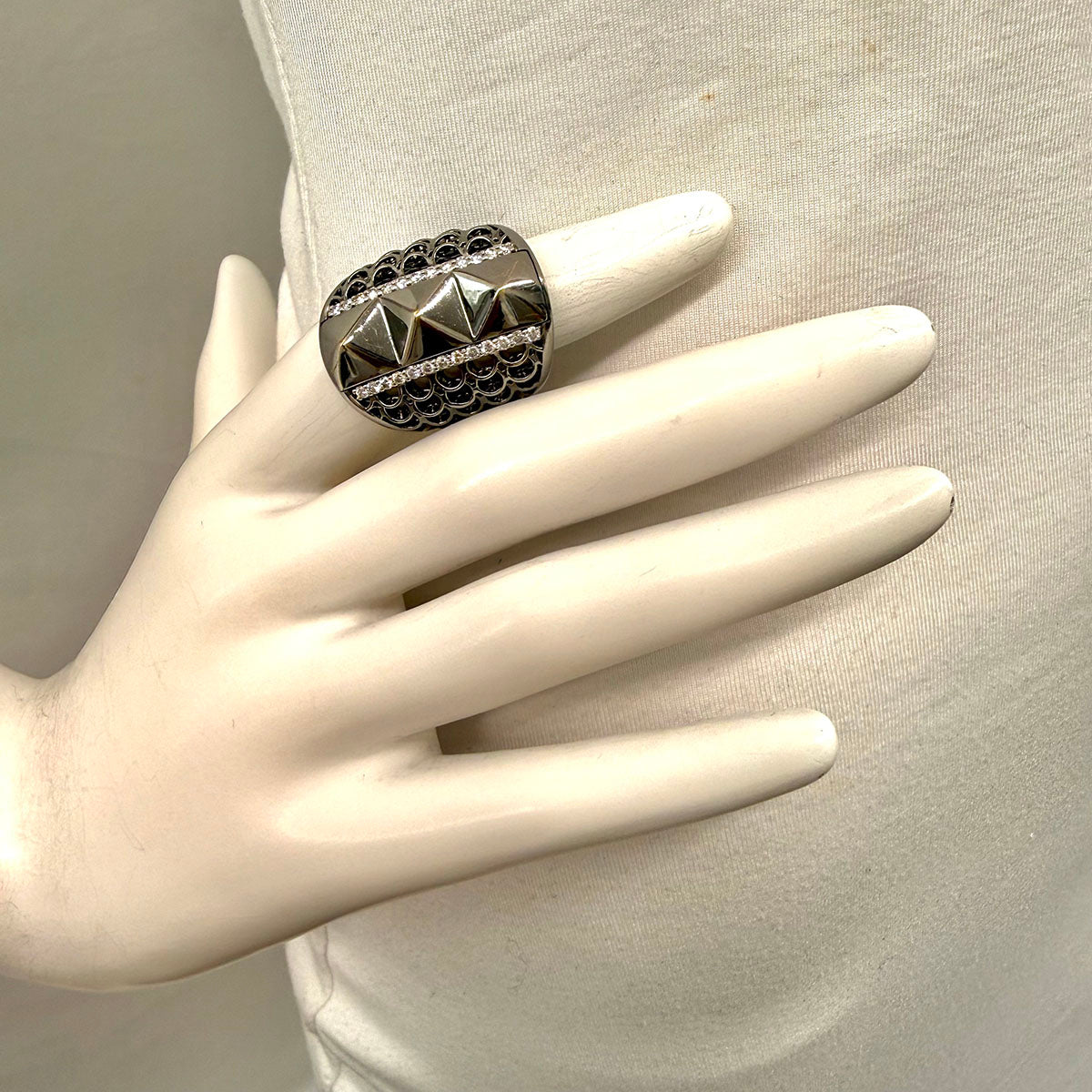 Crivelli 18K White Gold Diamond Ring with Rhodium Finish