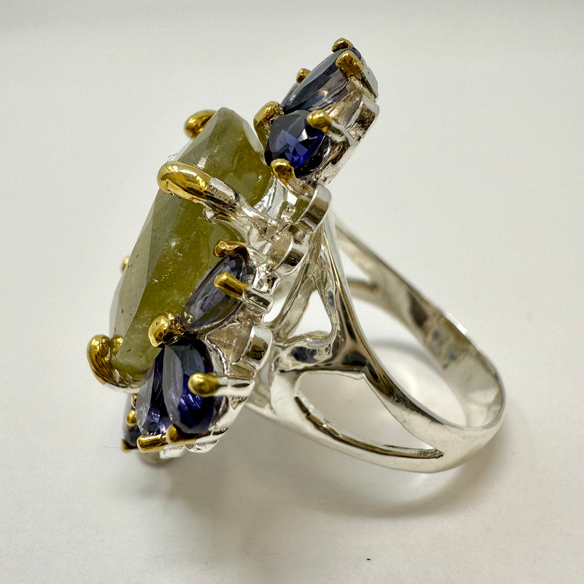 Laska Sapphire Ring