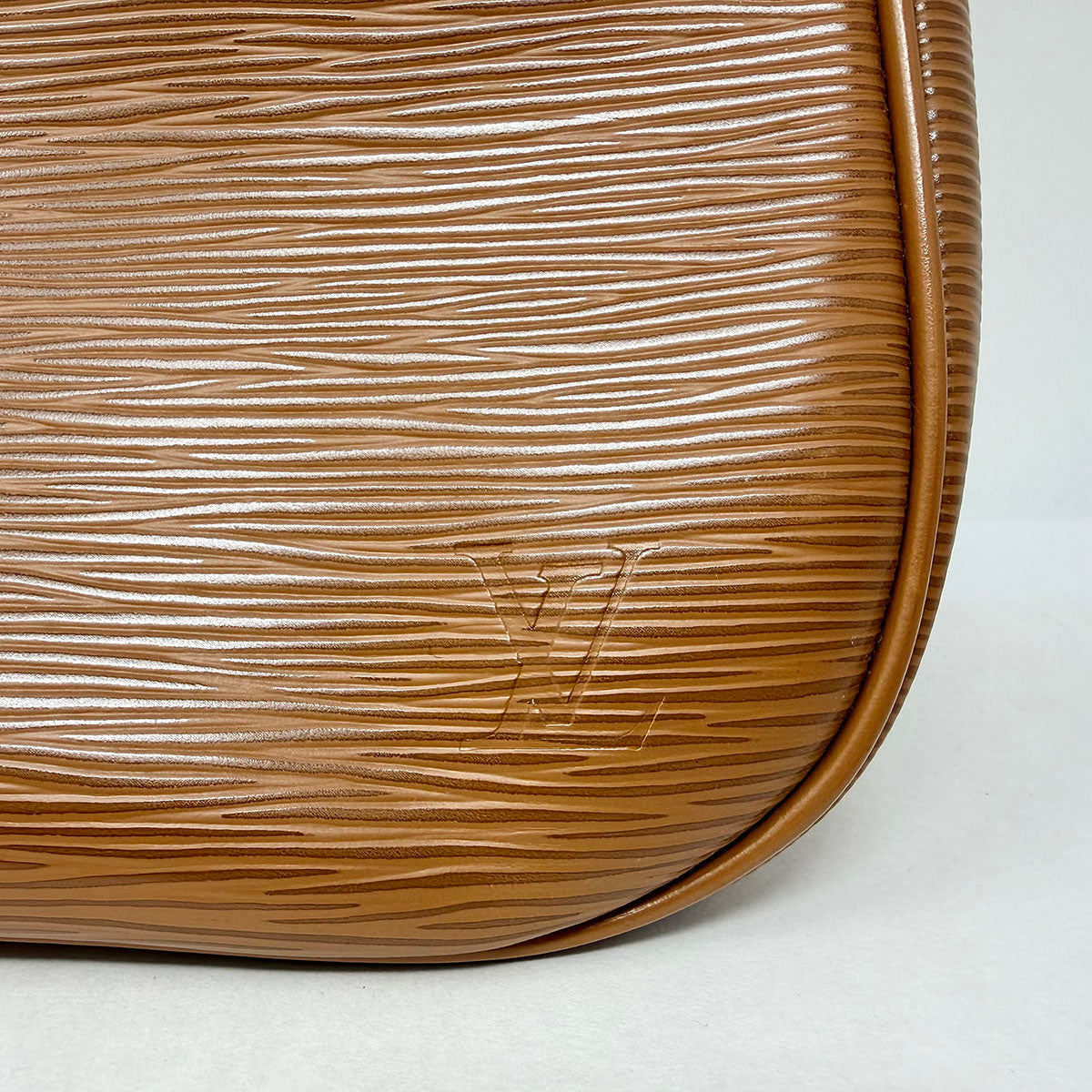 Louis Vuitton Passy Epi Bag