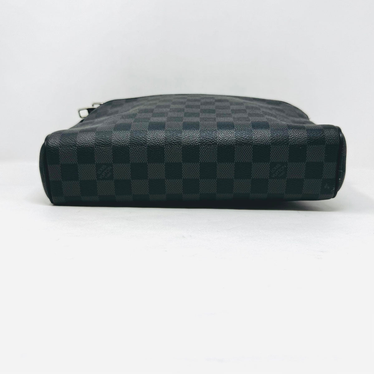 Louis Vuitton Messenger Bag