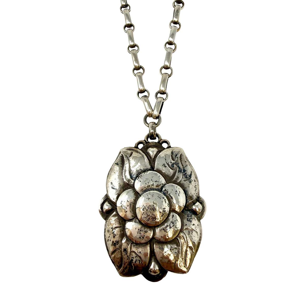 Floral Pendant Necklace