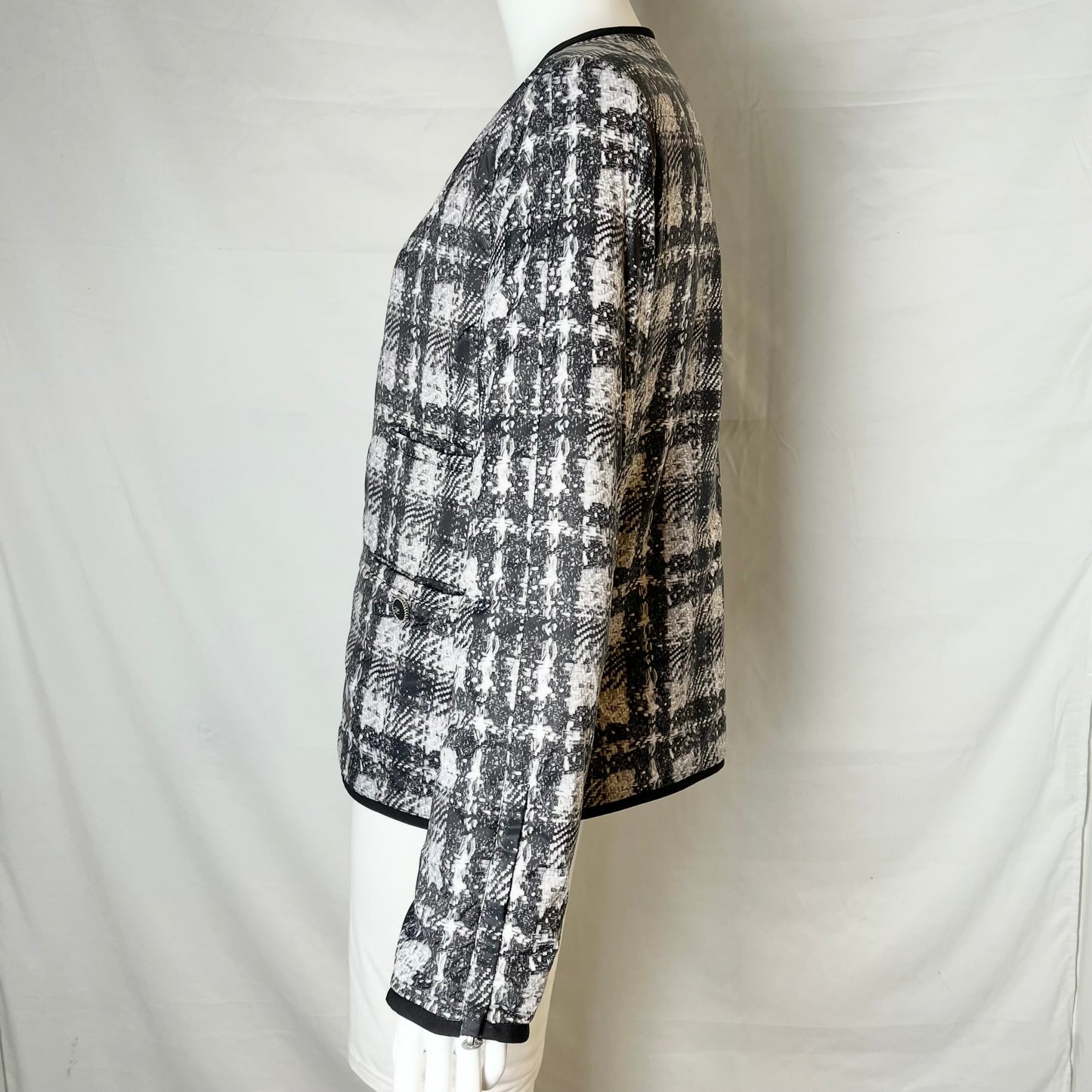 Chanel Jacke