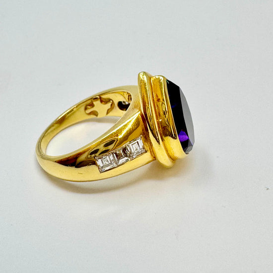 Susan Berman 18K Gold Ring with Amethyst and Diamond