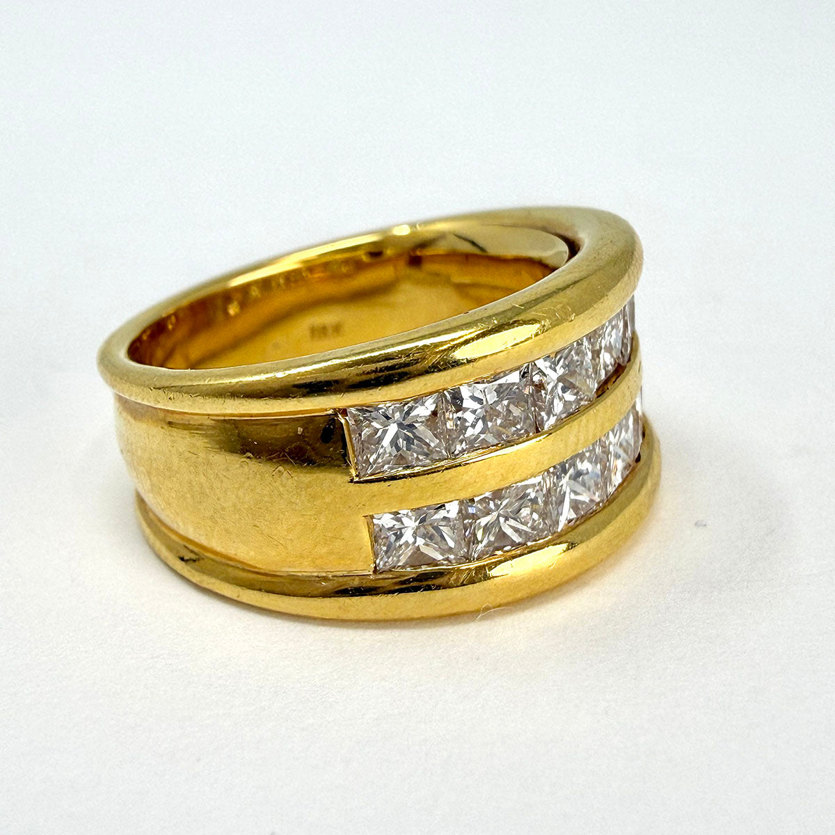 18K Gold Ring with Double Row of 14 Square Diamonds