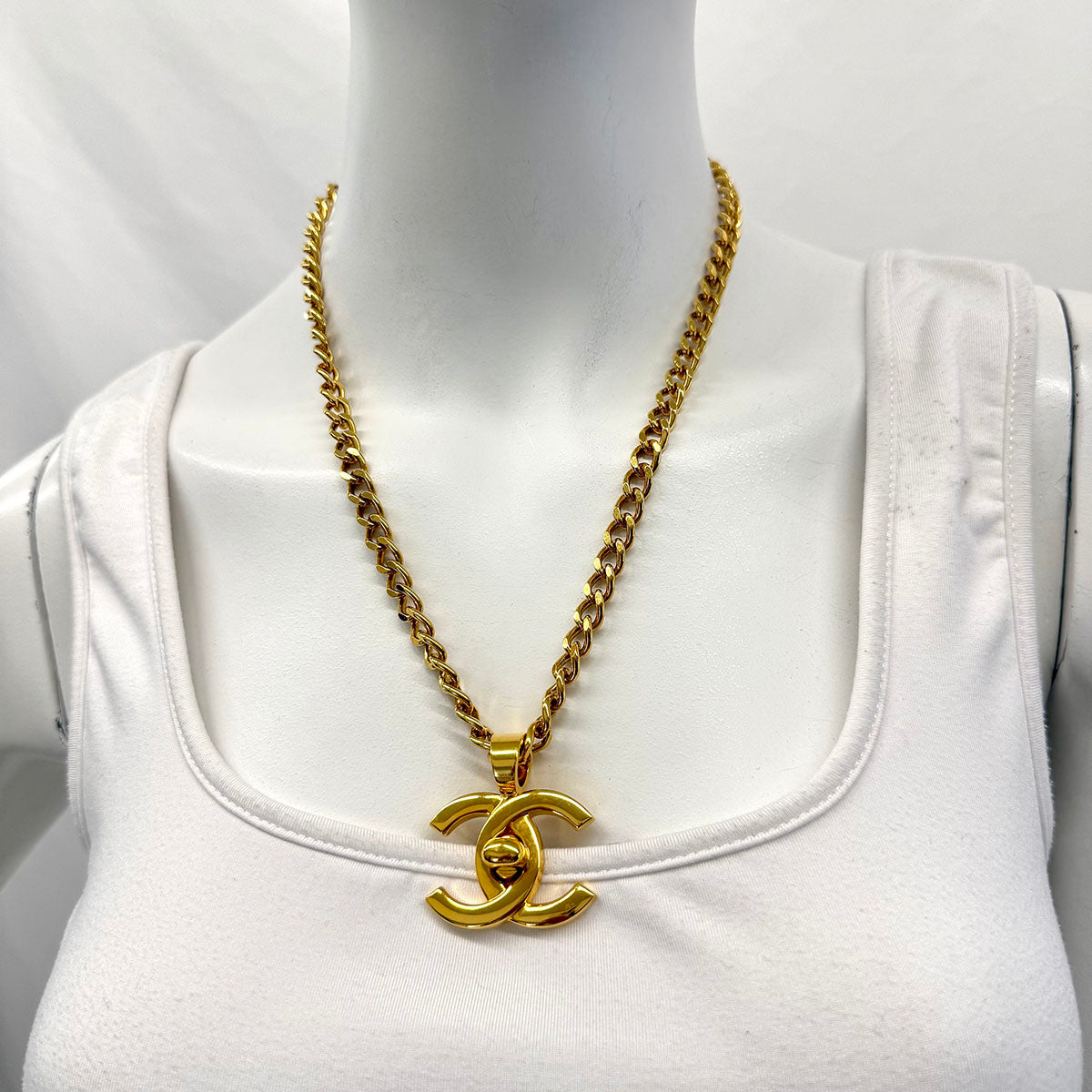 Chanel Vintage Turnlock CC Mark Necklace