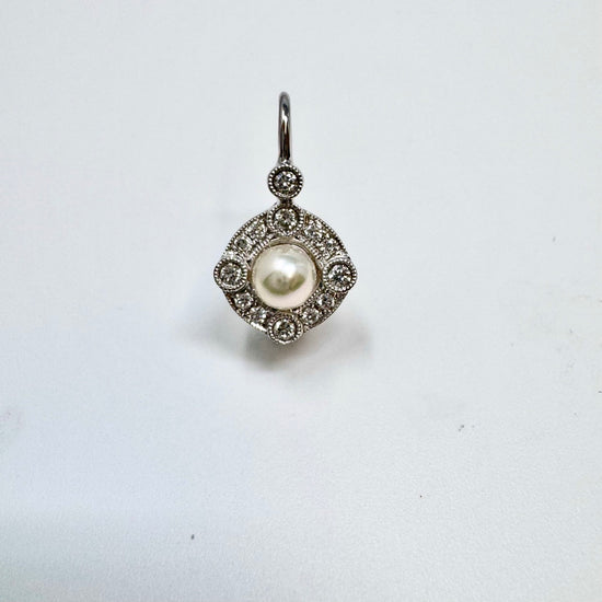 18K White Gold Diamond and Pearl Earrings