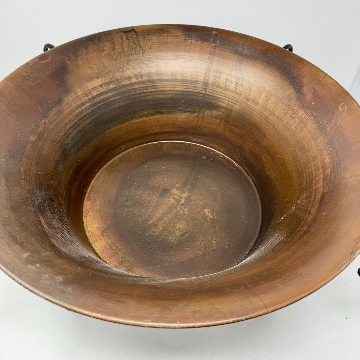 Metal Bowl with Stand