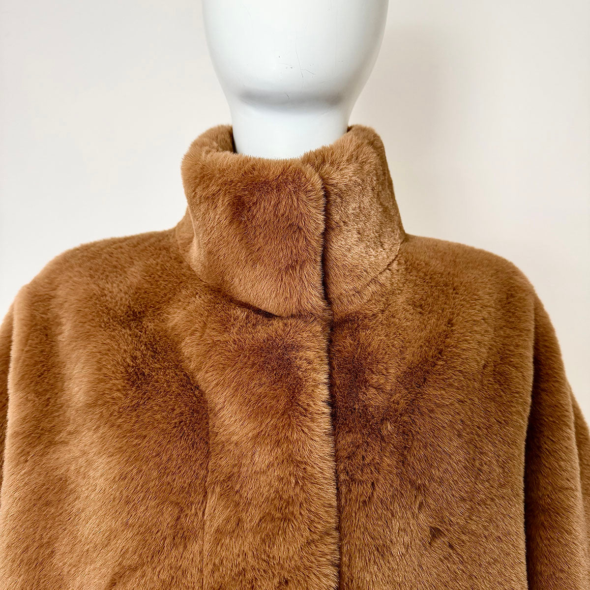 Apparis Coat