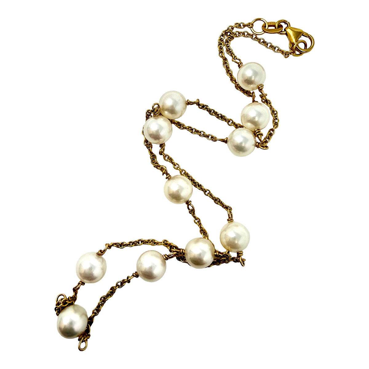 18K Gold Necklace with 11 Cultured Pearls