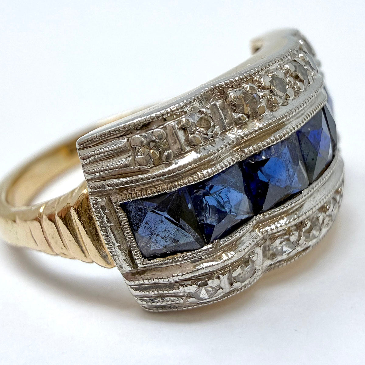 Vintage 14K Gold Ring with Sapphire and Diamonds
