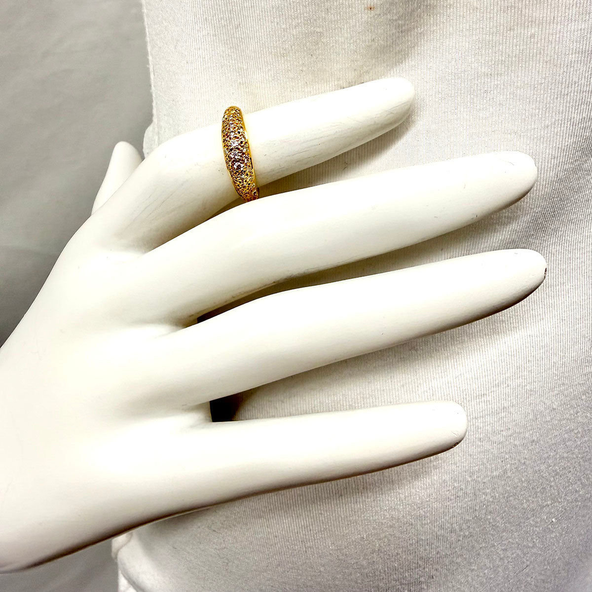 18K Gold Ring with Diamonds