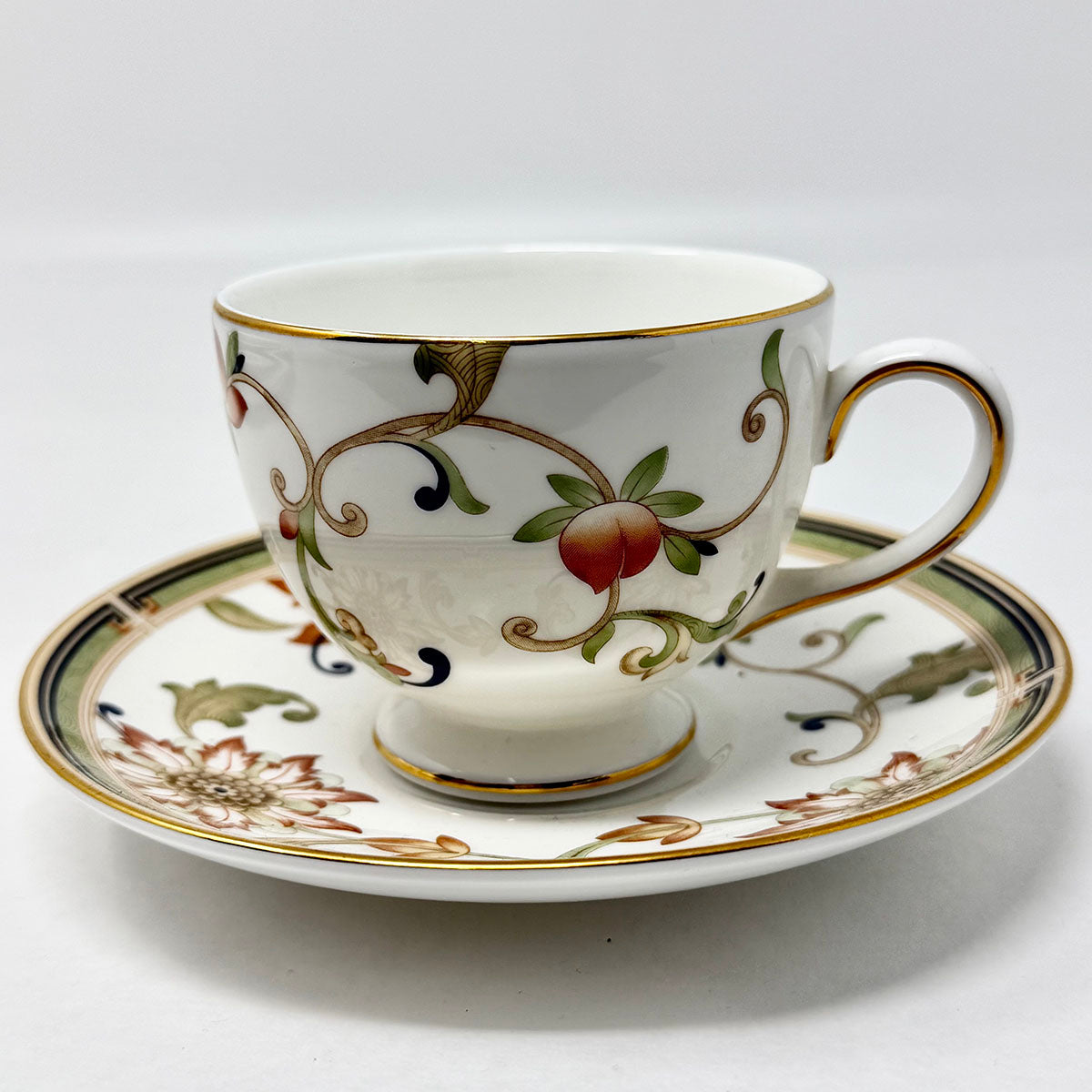64 Pcs: 10 6 Pc. Place Settings Oberon China plus 4 Serving Pieces