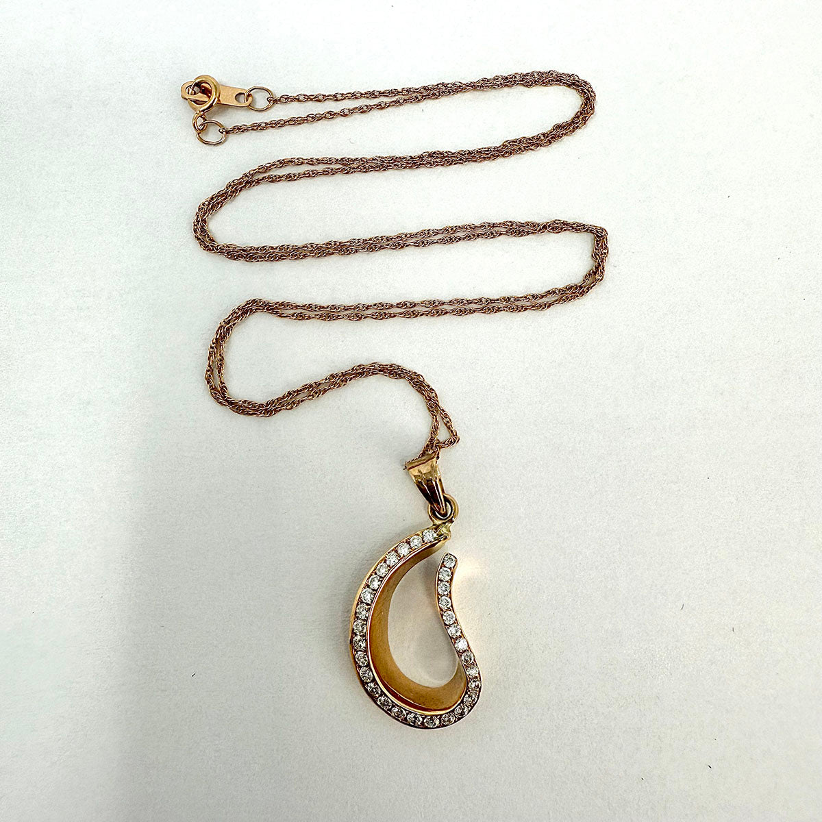 18K Rose Gold Open Diamond Pendant Necklace
