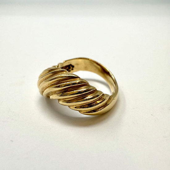 14K Gold Ribbed Ring