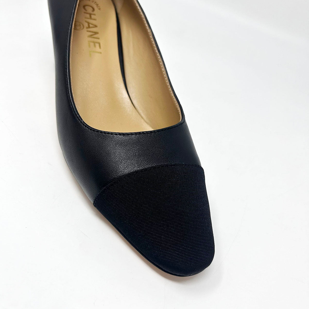 Chanel Pumps