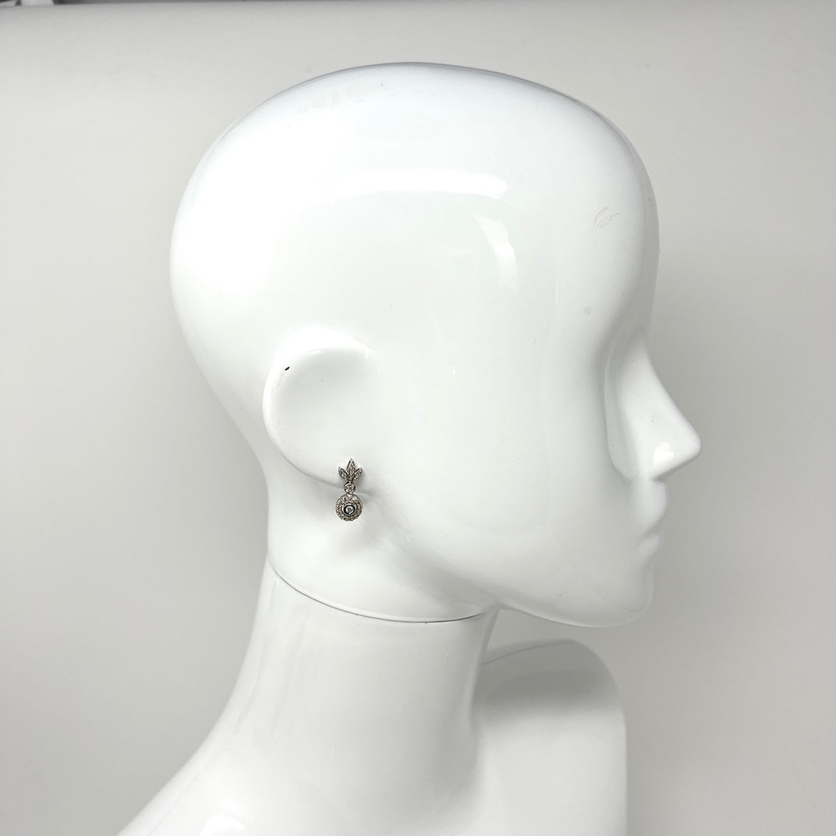 14K White Gold Diamond Drop Earrings