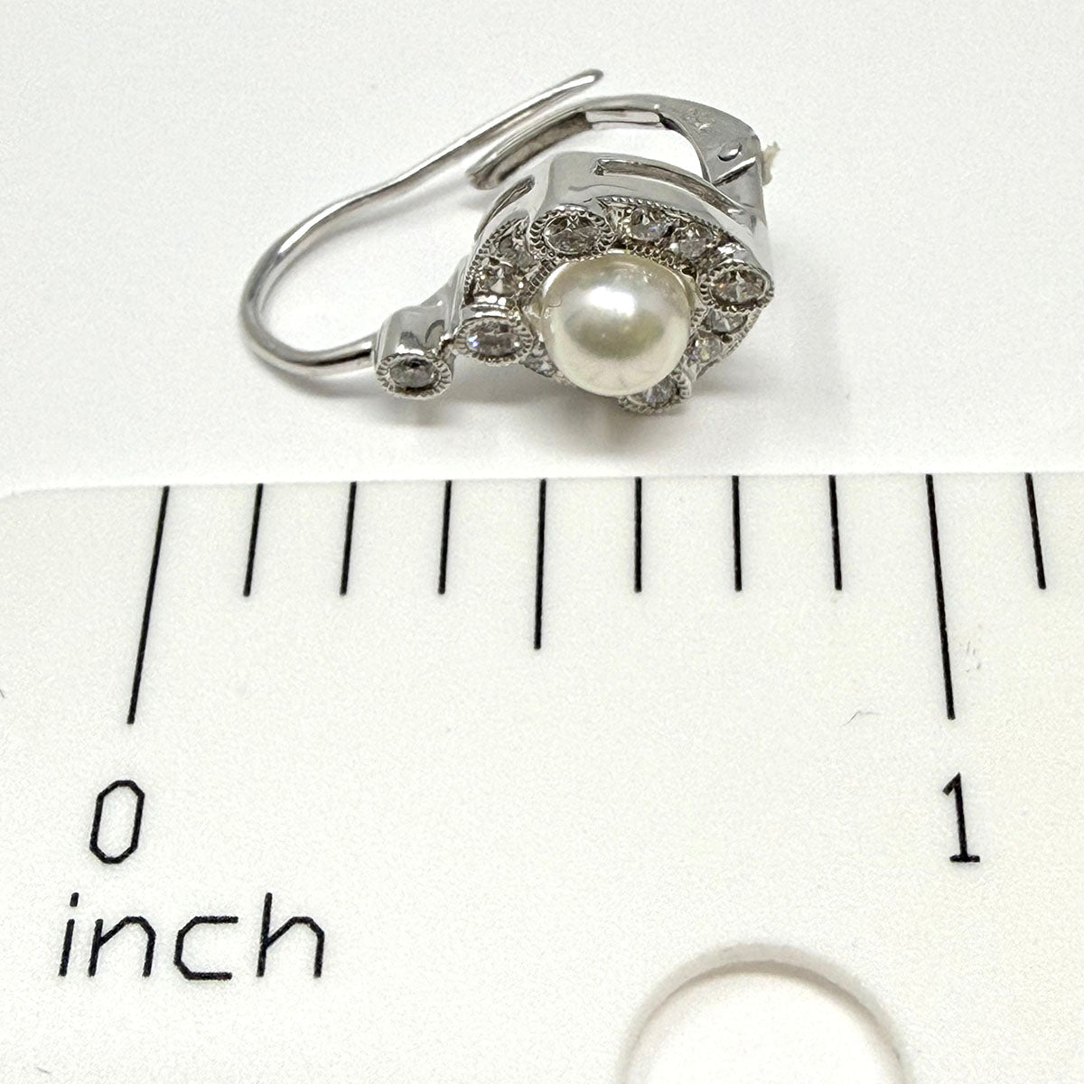 18K White Gold Diamond and Pearl Earrings