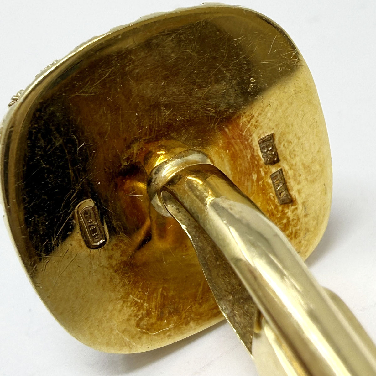 18K Gold Cuff Links
