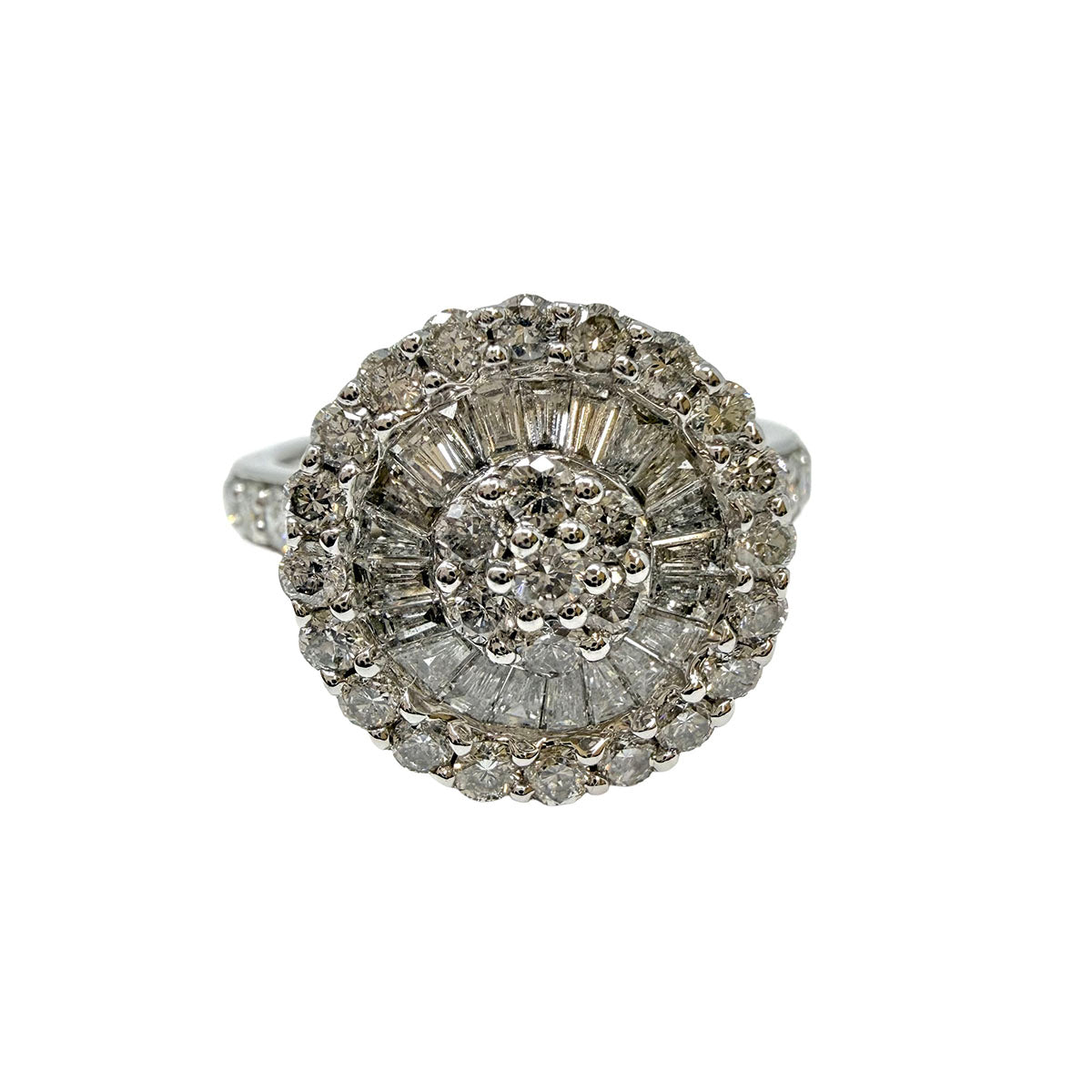18K White Gold Ring with Diamonds