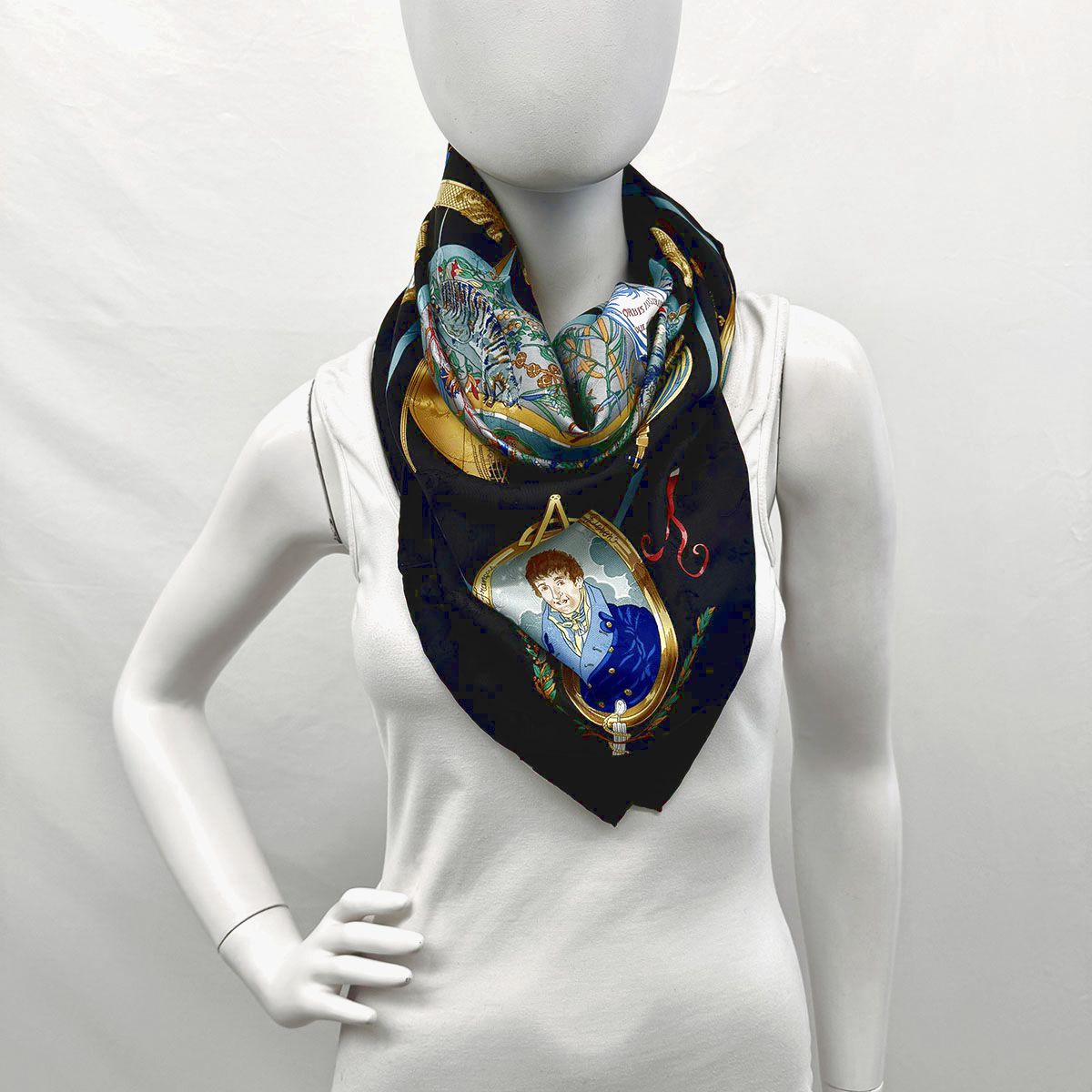 Hermes "Orbis Australis Dulces Exuviae" Scarf