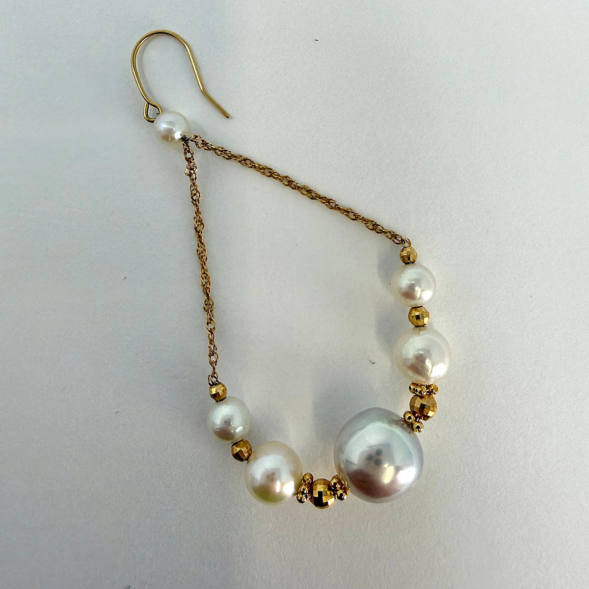 18K Gold Dangle Earrings with Akoya Pearls
